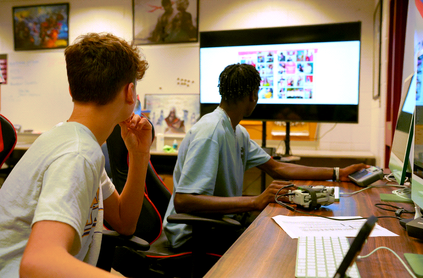 classroom-screen-sharing-war-hawks