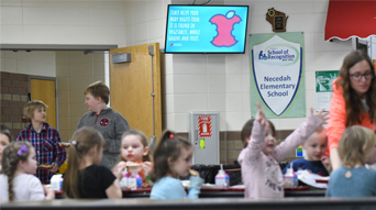 student lunch with digital menus