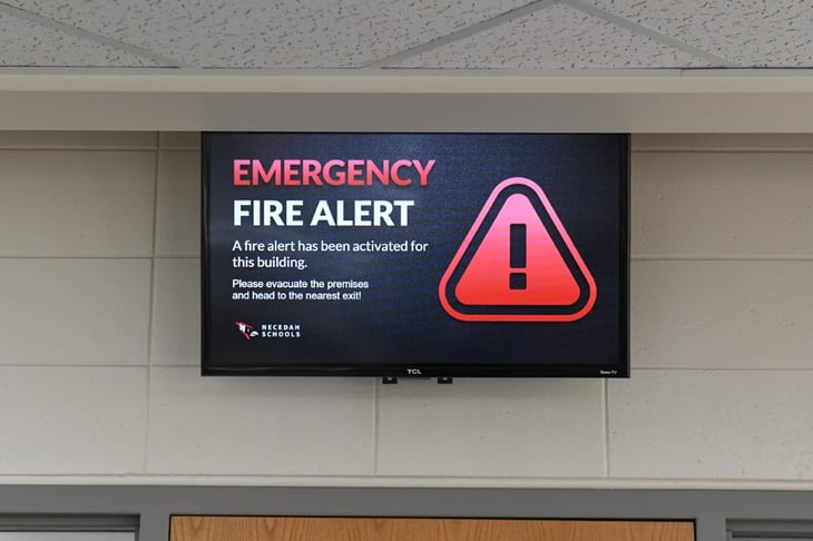 Emergency alerts digital signage