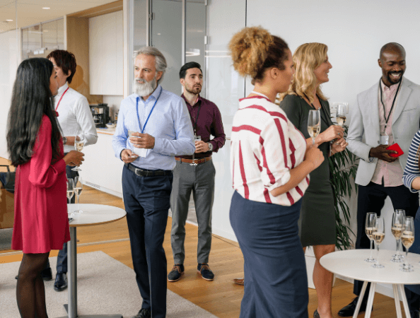 Conference Room_Bilingual Calendar Displays