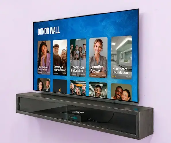 Digital signage media player mounted insight a cabinet