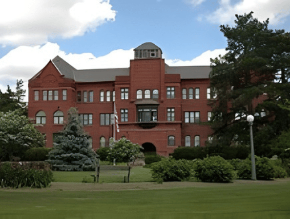 Exterior building at Nebraska Wesleyan University